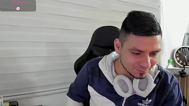 Rick_Adams 现场XXX聊天