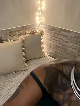 แชท XXX สดของ xbigpeach