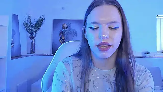 Madison_dolly: διαδικτυακό σόου στην κάμερα