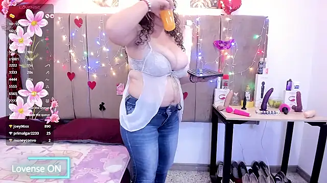 Zaly_mature 现场XXX聊天