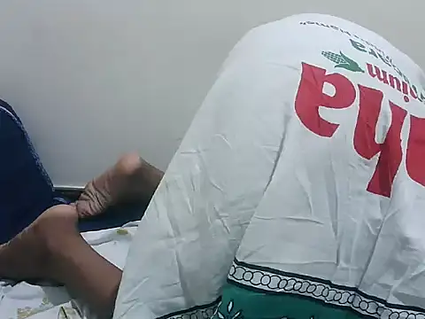 prettybeee webkamerás műsora