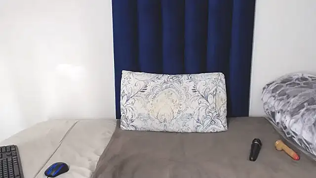 Pinkdollyg's Webcam Show