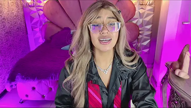 leyla_collinssのライブXXXチャット