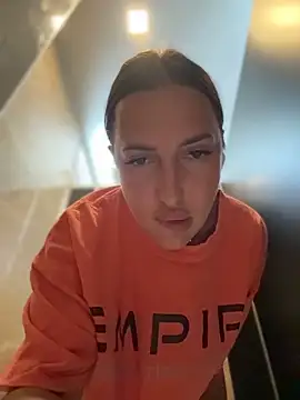 AleksandraRichのウェブカメラショー