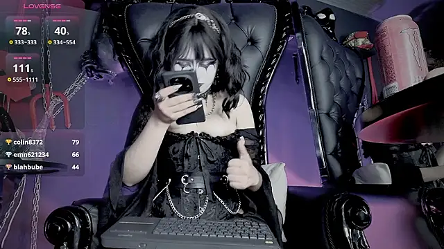 Navier__ Chat XXX in diretta