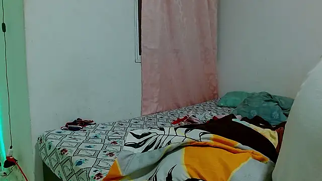 โชว์เว็บแคมของ lucy_sluppy_hard