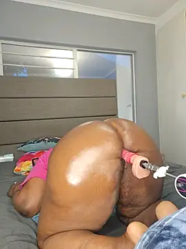 แชท XXX สดของ Kinkyphatass