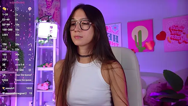 Chat +18 de LanaBaker ao vivo