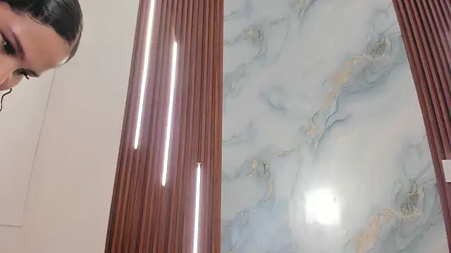 zoee_lovvのライブXXXチャット