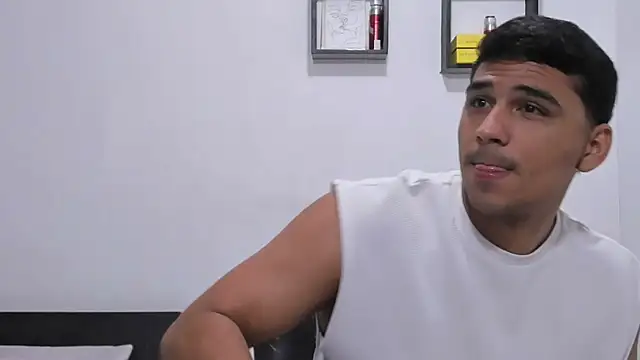 noah_belami Pertunjukan Webcam