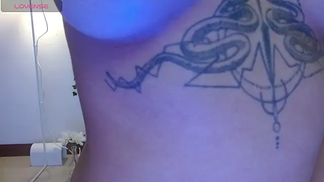 hellokitty__valeryのライブXXXチャット