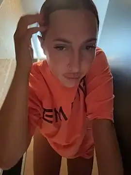 AleksandraRich Chat XXX in diretta