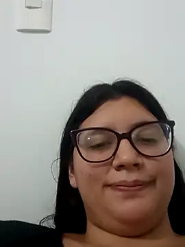 XXX chat uživo modela Dahlia-Rose