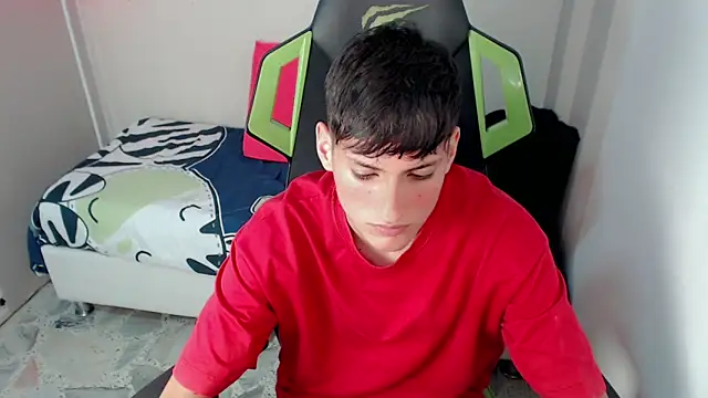 Pablito_junior élő XXX-chatje