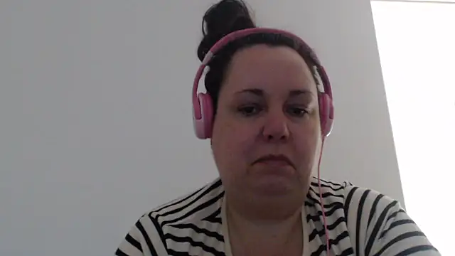 WendyRhoades 即時 XXX 聊天