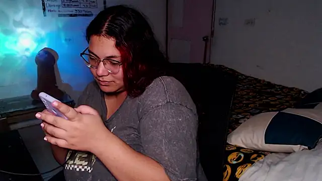 girl_milk2 Chat XXX in diretta