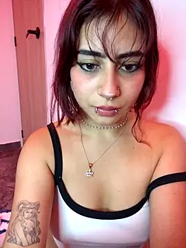 Sarah_Lark-'s Live XXX Chat