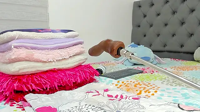 دردشة Elizabeth_18_ الجنسية المباشرة