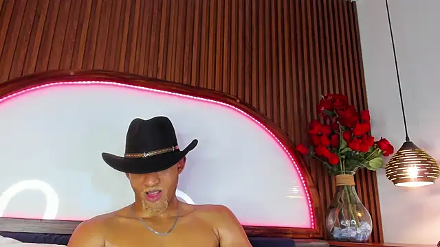 دردشة B_Wild الجنسية المباشرة