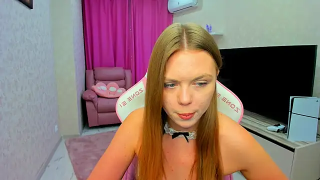 Strawberrye's Live XXX Chat