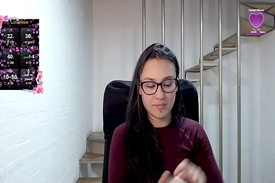 Jessie_Desire 即時 XXX 聊天