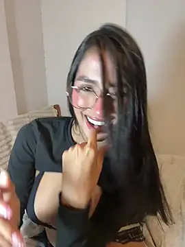 Julieta_Duque Chat XXX live