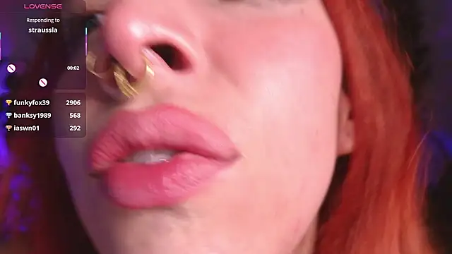 bri_von_dhara__: απευθείας συνομιλία ΧΧΧ