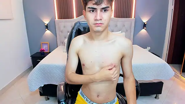 Živý XXX chat Tommy18__