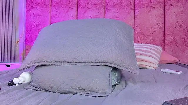 Chat +18 de emmacurvy ao vivo