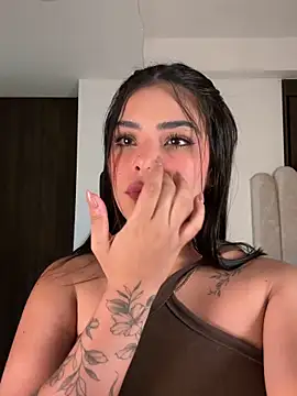 Živý XXX chat Sara-Evans