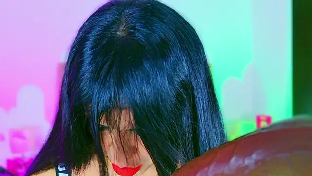 CharlootteEvans' Live XXX Chat