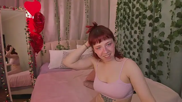 Love_is_Lola Live XXX-Chat