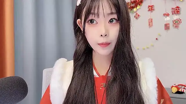 smalldaisy: διαδικτυακό σόου στην κάμερα