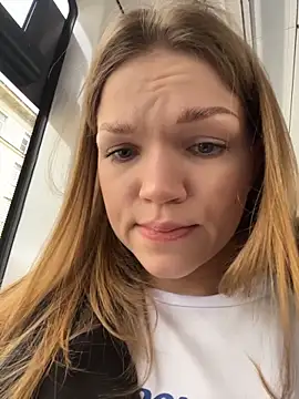 Вебкам-шоу StreetSquirt