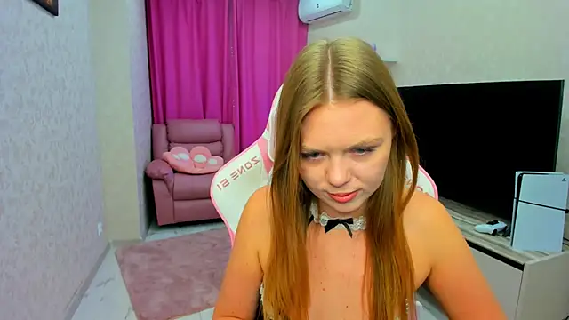 Chatroom XXX en direct de Strawberrye