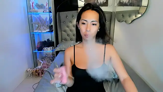 reighnempressn Live XXX chat