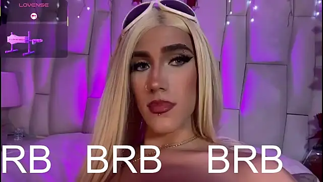 Regiina_Doll's Webcam Show