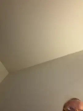 XXX chat uživo modela Guitccch