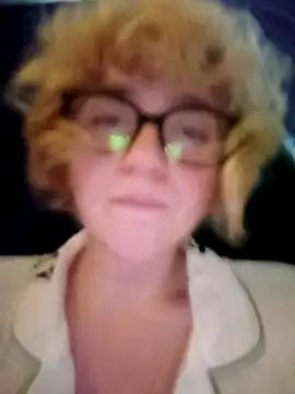 mcjbgfhgjhiiilllufjyf's Live XXX Chat