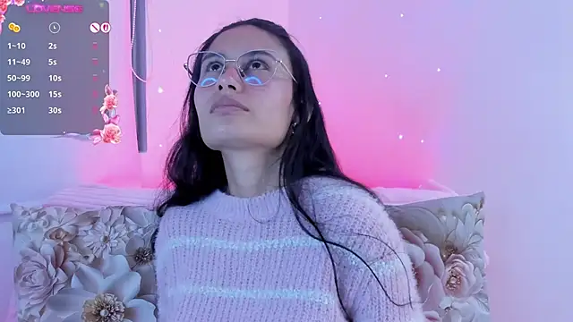 NayeCloudのライブXXXチャット