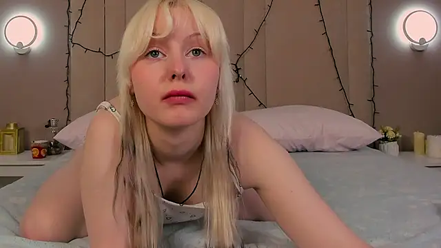 AdeleSilvy Adlı Modelin Canlı XXX Sohbeti