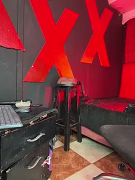 abrilbigcock Adlı Modelin Web Kamerası Şovu