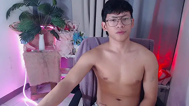 pinkcock_froi2305 网络视讯表演
