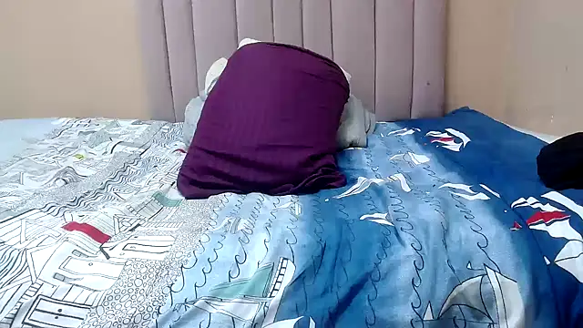 ThickDiva99 – Live XXX-chat