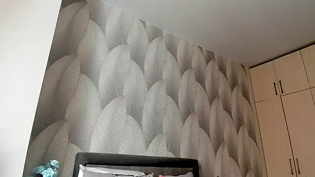 Bambiii_bby élő XXX-chatje