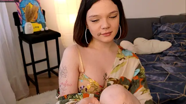 Sweety_cheeky élő XXX-chatje