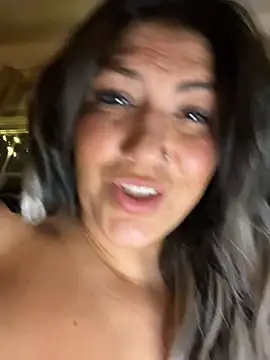 XXX chat uživo modela LittleMissEeve