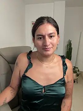 ari_artis' Webcam Show