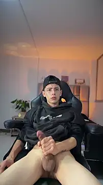 Sebastian_ReedのライブXXXチャット