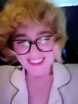 mcjbgfhgjhiiilllufjyf's Live XXX Chat